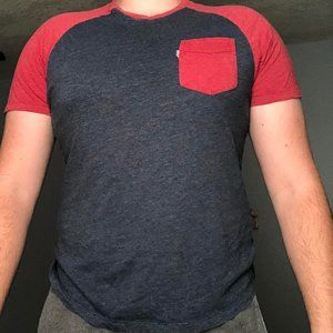 Levis Raglan Short Sleeve Pocket Shirt Red Blue M